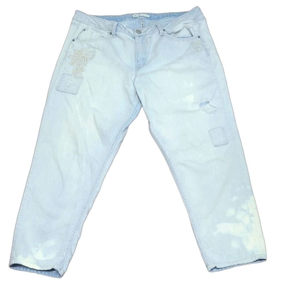 Mudd Tomboy Cropped Floral Distressed Jeans Size 15